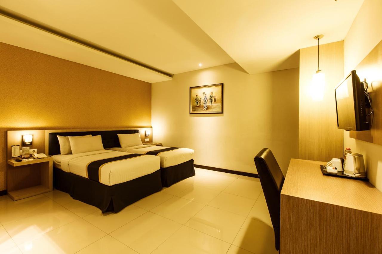 D'Best Hotel Pasar Baru Bandung Dış mekan fotoğraf