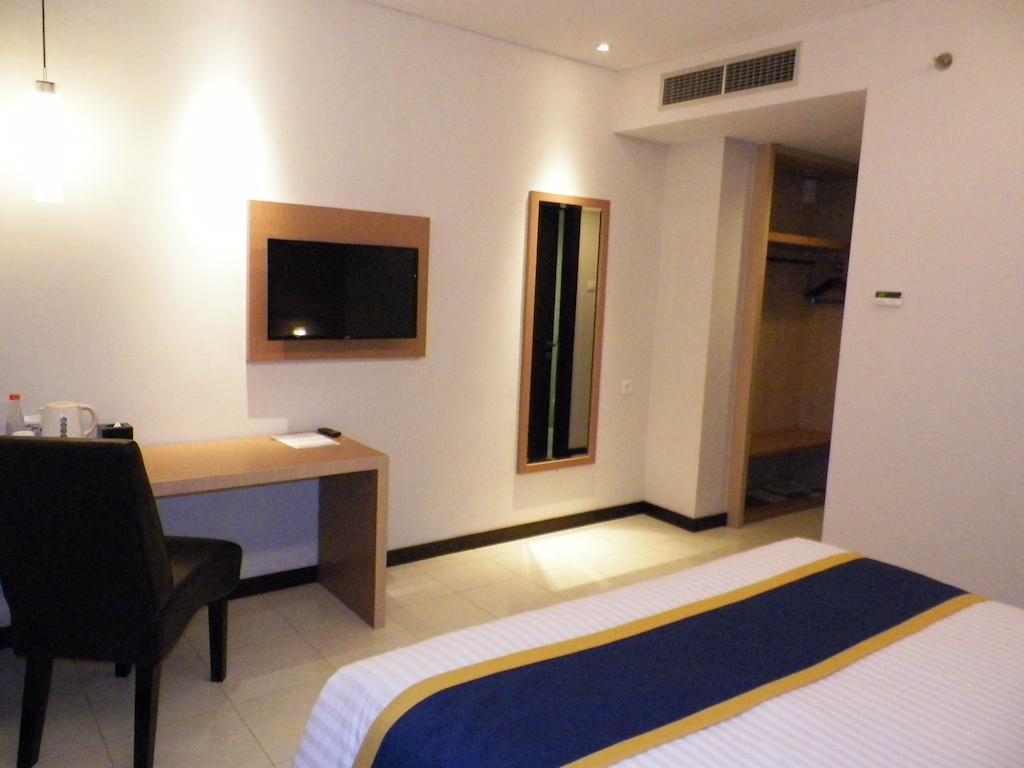 D'Best Hotel Pasar Baru Bandung Oda fotoğraf