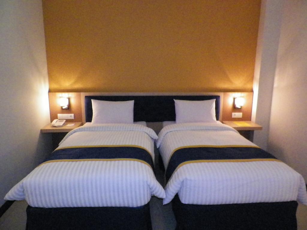 D'Best Hotel Pasar Baru Bandung Oda fotoğraf