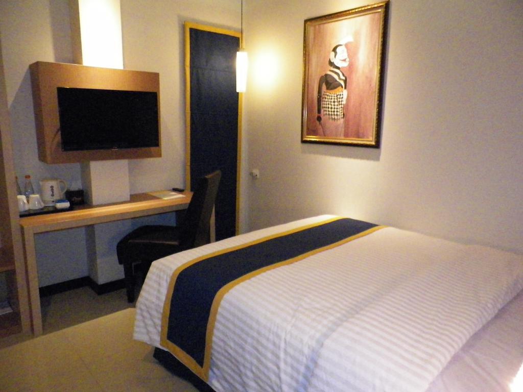 D'Best Hotel Pasar Baru Bandung Oda fotoğraf