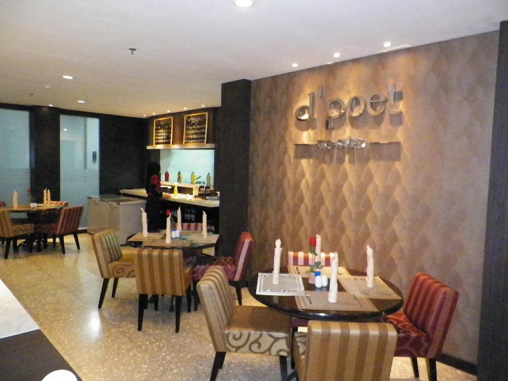 D'Best Hotel Pasar Baru Bandung Dış mekan fotoğraf
